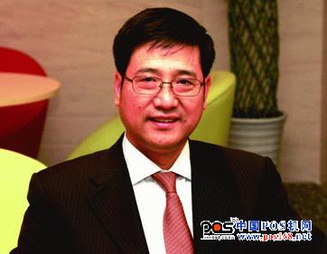 興業(yè)銀行信用卡中心總經(jīng)理 嚴學(xué)旺